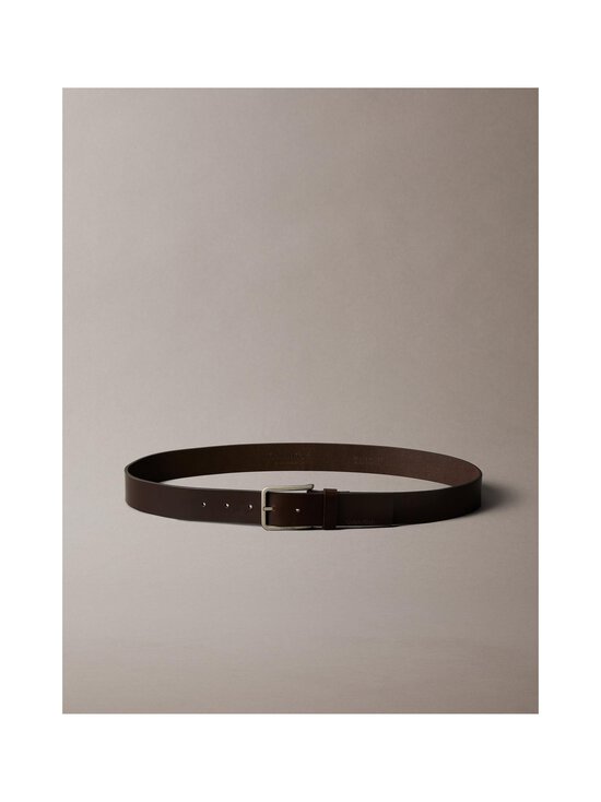Calvin Klein Bags & Accessories - Nahkvöö Warmth Buckle, 3,5 cm - YG1 CK DARK BROWN/ANTIQUE SILVER - photo 2 Calvin Klein Bags & Accessories - Nahkvöö Warmth Buckle, 3,5 cm - YG1 CK DARK BROWN/ANTIQUE SILVER | Stockmann - photo 2