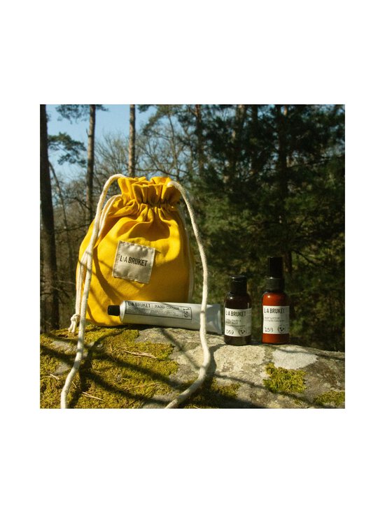 L:A Bruket - Limited Edition Summer Pouch Box -ihonhoitopakkaus - NOCOL | Stockmann - photo 4