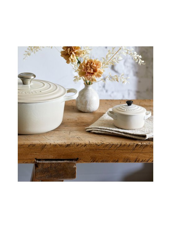 Le Creuset - Classic Mini Round Cocotte katls 10 x 5 cm - MERINGUE | Stockmann - photo 8