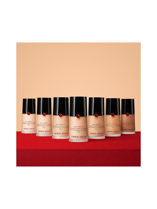Armani - Aluskreem POWER FABRIC FOUNDATION - 4 LIGHT TO MEDIUM WITH NEUTRAL UNDERTONE - photo 5 Armani - Aluskreem POWER FABRIC FOUNDATION - 4 LIGHT TO MEDIUM WITH NEUTRAL UNDERTONE | Stockmann - photo 5