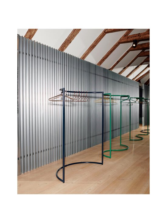 HAY - Colour Hanger Set of 3 - JUNGLE GREEN - photo 7 HAY - Colour Hanger Set of 3 - JUNGLE GREEN | Stockmann - photo 7