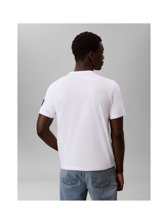 Calvin Klein Jeans - Badge Regular t-paita - YAF BRIGHT WHITE | Stockmann - photo 2