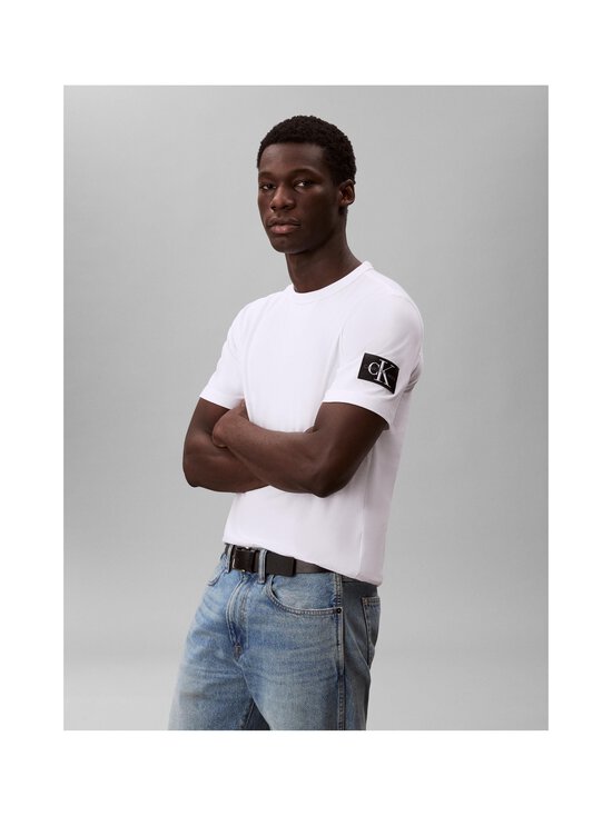 Calvin Klein Jeans - Badge Regular t-paita - YAF BRIGHT WHITE | Stockmann - photo 4