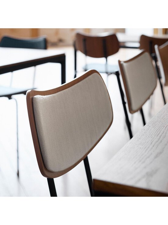 Carl Hansen&Son - VLA26 Vega -tuoli - BEIGE,MUSTA,TAMMI - photo 5 Carl Hansen&Son - VLA26 Vega -tuoli - BEIGE,MUSTA,TAMMI | Stockmann - photo 5