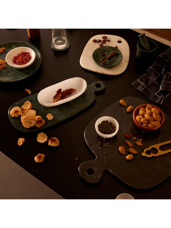 Kave Home - Obar-tarjoilualusta - MUSTA - photo 4 Kave Home - Obar-tarjoilualusta - MUSTA | Stockmann - photo 4