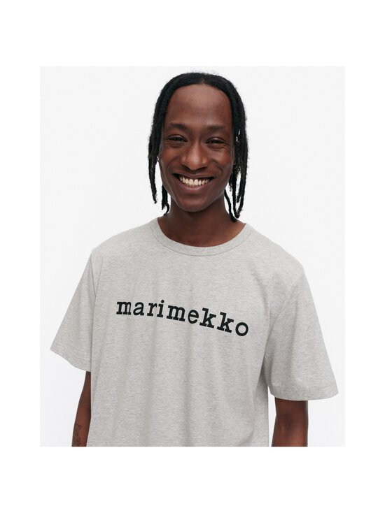 Marimekko - Vihne Logo Kioski t-paita - 119 GREY MELANGE, BLACK - photo 9 Marimekko - Vihne Logo Kioski t-paita - 119 GREY MELANGE, BLACK | Stockmann - photo 9