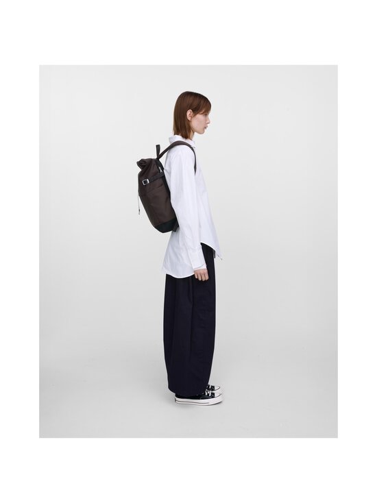Sandqvist - Seljakott Icon Rolltop Backpack M - BROWN BROWN - photo 9 Sandqvist - Seljakott Icon Rolltop Backpack M - BROWN BROWN | Stockmann - photo 9