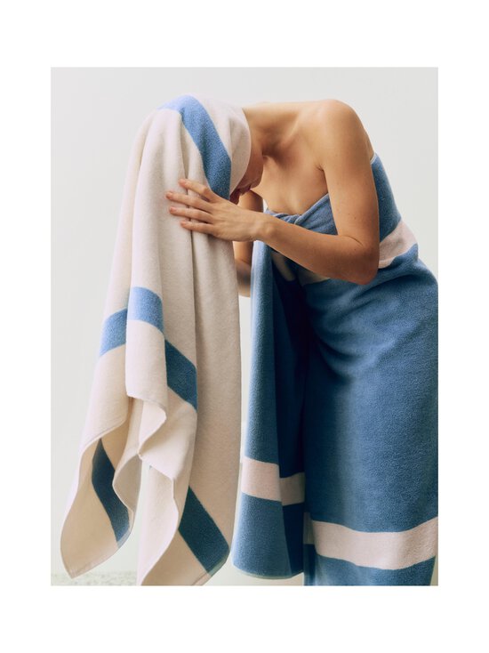 HAY - Stripe vannas dvielis - DUSTY BLUE | Stockmann - photo 3
