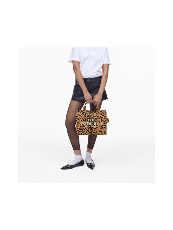 Marc Jacobs - The Medium Tote Leopard -laukku - 002 BLACK MULTI - photo 8 Marc Jacobs - The Medium Tote Leopard -laukku - 002 BLACK MULTI | Stockmann - photo 8