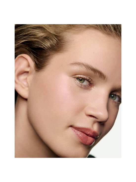CHANEL - LES BEIGES HEALTHY GLOW HIGHLIGHTER Exclusive Creation - Fresh Liquid Highlighter - SUMMER GLEAM | Stockmann - photo 5