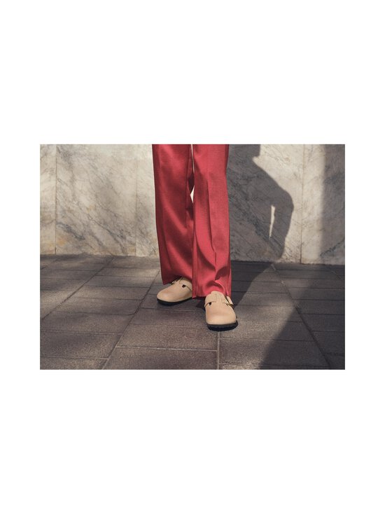 BIRKENSTOCK - Nahast sandaalid Boston Big Buckle Narrow - 1518 SANDCASTLE - photo 8 BIRKENSTOCK - Nahast sandaalid Boston Big Buckle Narrow - 1518 SANDCASTLE | Stockmann - photo 8