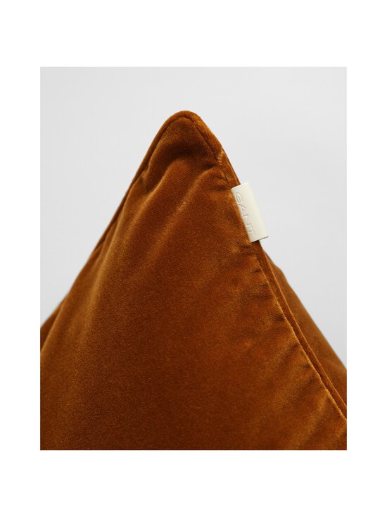 Gant Home - Samettinen tyynynpäällinen, 50 x 50 cm - 244 CUMIN BEIGE - photo 2 Gant Home - Samettinen tyynynpäällinen, 50 x 50 cm - 244 CUMIN BEIGE | Stockmann - photo 2