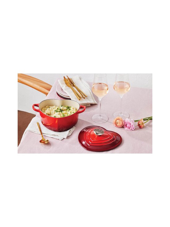 Le Creuset - Signature Cast Iron Heart Casserole -uunivuoka 20 cm - CERISE | Stockmann - photo 5
