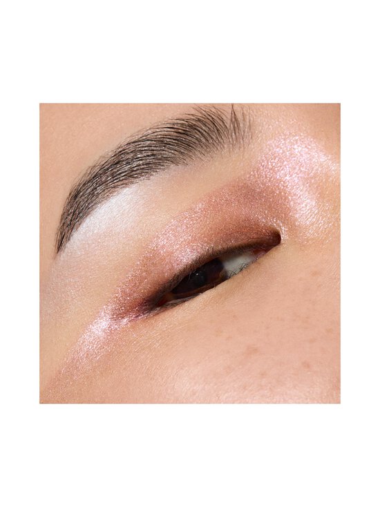 MAC - Eye Shadow Glitter acu ēna - LAST DANCE - photo 4 MAC - Eye Shadow Glitter acu ēna - LAST DANCE | Stockmann - photo 4