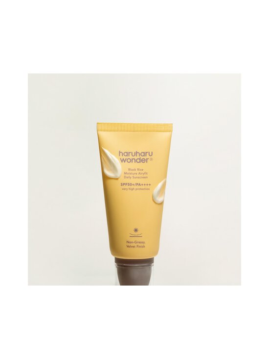 Haruharu Wonder - Black Rice Moisture Airyfit Daily Sunscreen SPF50+ -aurinkosuojavoide - NOCOL | Stockmann - photo 1