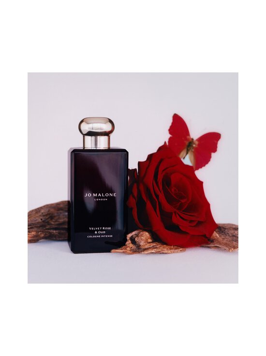 Jo Malone London - Velvet Rose & Oud Cologne Intense -tuoksu - NOCOL - photo 8 Jo Malone London - Velvet Rose & Oud Cologne Intense -tuoksu - NOCOL | Stockmann - photo 8