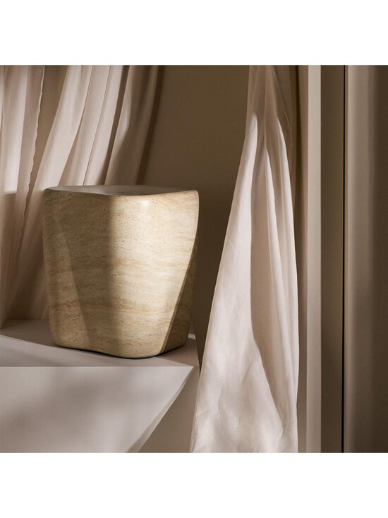 BoConcept - Terracina-sivupöytä travertiini 36 x 43 cm - BEIGE | Stockmann - photo 10