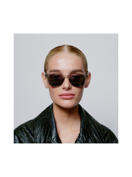 A.KJÆRBEDE - Bate-aurinkolasit - GREY TRANSPARENT | Stockmann - photo 5
