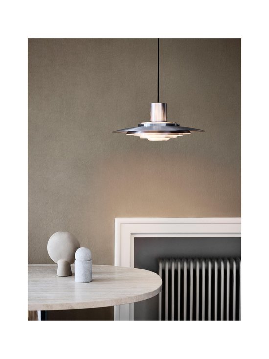 &Tradition - P376 KF1 -riippuvalaisin ø 47,5 cm - ALUMINIUM - photo 3 &Tradition - P376 KF1 -riippuvalaisin ø 47,5 cm - ALUMINIUM | Stockmann - photo 3