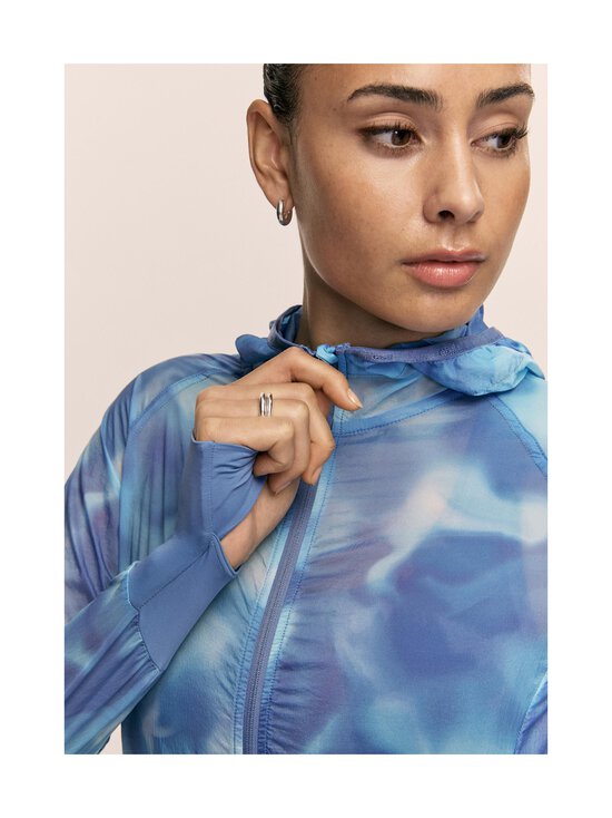 Casall - Breeze Printed Running -hupparitakki - 883 BREEZE BLUE SHADOW | Stockmann - photo 4