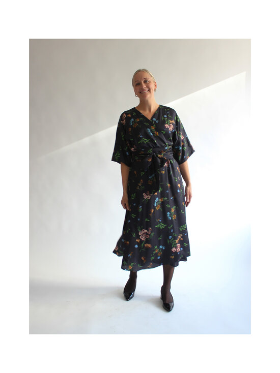 Lili Marleena - Hõlmikkleit Floral Midi - BLACK | Stockmann - photo 2