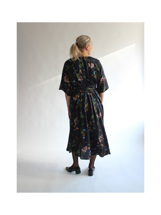 Lili Marleena - Hõlmikkleit Floral Midi - BLACK | Stockmann - photo 5