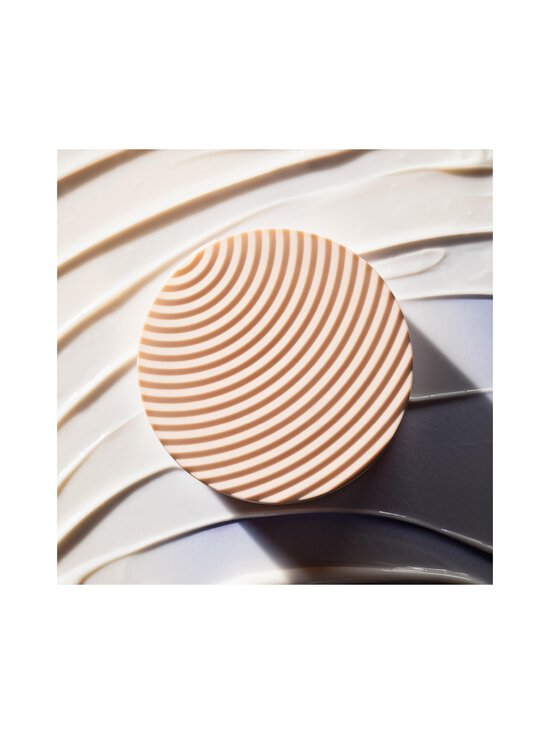 Fenty Hair - The Homecurl Curl Defining Styling Cream matu krēms 355 ml - NOCOL - photo 8 Fenty Hair - The Homecurl Curl Defining Styling Cream matu krēms 355 ml - NOCOL | Stockmann - photo 8