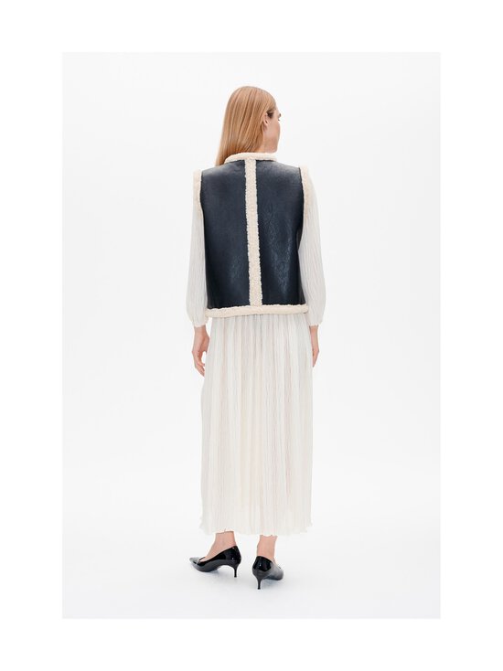 Baum und Pferdgarten - Bellis veste - C9999 - photo 4 Baum und Pferdgarten - Bellis veste - C9999 | Stockmann - photo 4