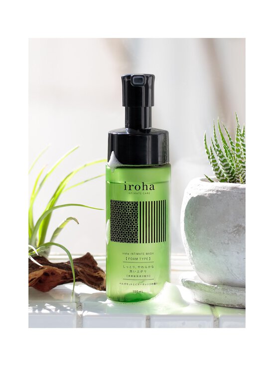 iroha - Intimate Wash Bergamot and Bitter Orange -intiimipuhdistusgeeli - BERGAMOT GREEN | Stockmann - photo 5