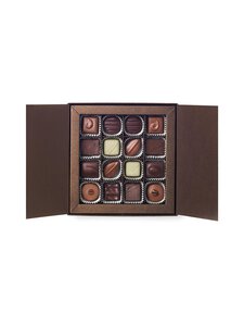 Amadei - Praline- suklaakonvehteja kultarasiassa 180 g Amadei - Praline- suklaakonvehteja kultarasiassa 180 g | Stockmann