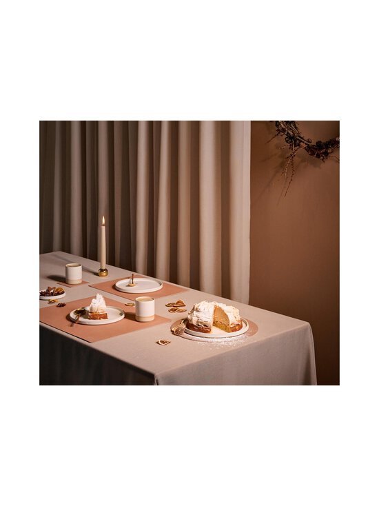 Lind DNA - Nupo Square L galda paliktnis - OLD ROSE - photo 4 Lind DNA - Nupo Square L galda paliktnis - OLD ROSE | Stockmann - photo 4