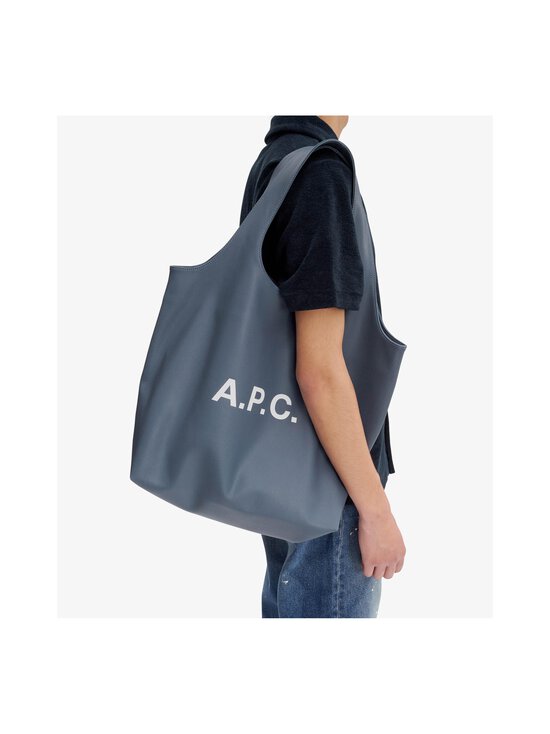 A.P.C - Ninon Tote soma - IAK IAK DARK NAVY - photo 6 A.P.C - Ninon Tote soma - IAK IAK DARK NAVY | Stockmann - photo 6