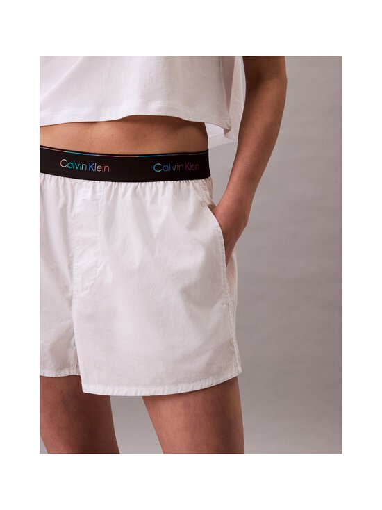 Calvin Klein Underwear - Logo Poplin Pride šorti - 100 CLASSIC WHITE - photo 5 Calvin Klein Underwear - Logo Poplin Pride šorti - 100 CLASSIC WHITE | Stockmann - photo 5