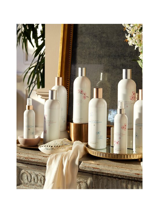 Rituals - Sakura Scent Booster & Softener -huuhteluaine 750 ml - NOCOL - photo 2 Rituals - Sakura Scent Booster & Softener -huuhteluaine 750 ml - NOCOL | Stockmann - photo 2