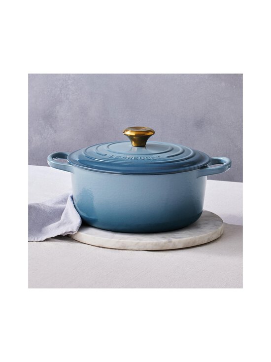 Le Creuset - Signature-pyöreä valurautapata 4.2 l - CHAMBRAY - photo 6 Le Creuset - Signature-pyöreä valurautapata 4.2 l - CHAMBRAY | Stockmann - photo 6