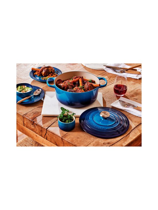 Le Creuset - Signature-pyöreä valurautapata 4.2 l - AZURE - photo 7 Le Creuset - Signature-pyöreä valurautapata 4.2 l - AZURE | Stockmann - photo 7