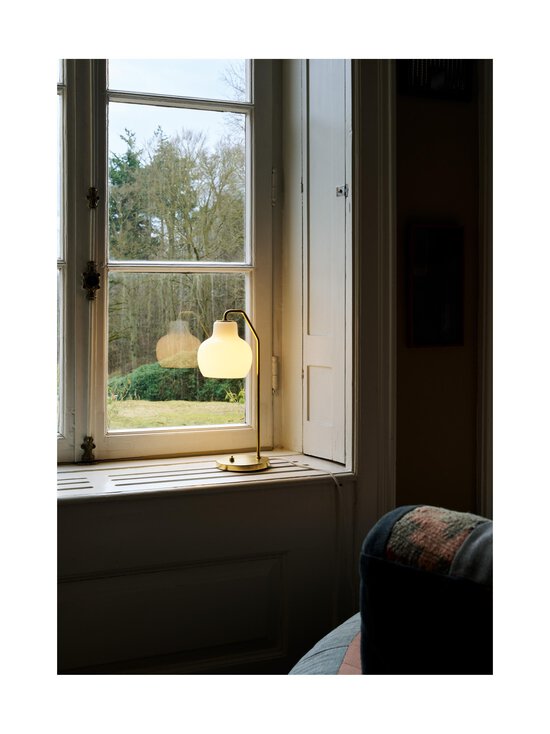 Louis Poulsen - VL Ring Crown -pöytävalaisin - BRASS/OPAL GLASS | Stockmann - photo 4