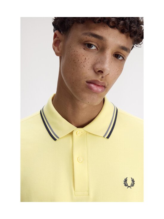 Fred Perry - Slim Fit polosärk - 54A CHAMPION&APOS;S GOLD / STOCKPORT BLUE / NAVY | Stockmann - photo 6