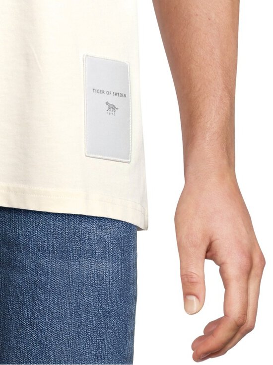 Tiger of Sweden - Jake t-paita - 172 LT IVORY - photo 4 Tiger of Sweden - Jake t-paita - 172 LT IVORY | Stockmann - photo 4