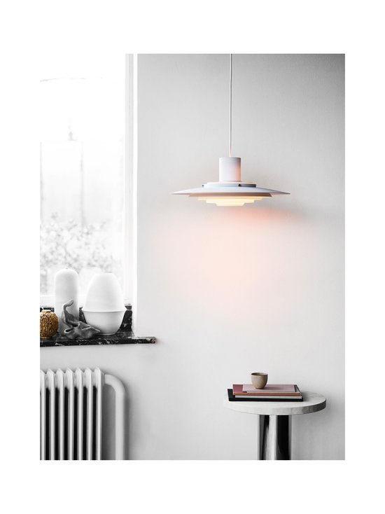 &Tradition - P376 KF1 -riippuvalaisin ø 47,5 cm - MATT WHITE - photo 3 &Tradition - P376 KF1 -riippuvalaisin ø 47,5 cm - MATT WHITE | Stockmann - photo 3