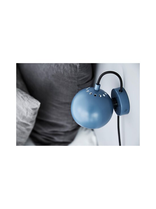 Frandsen - Ball-seinävalaisin Ø 12 cm - MATT PETROL BLUE - photo 2 Frandsen - Ball-seinävalaisin Ø 12 cm - MATT PETROL BLUE | Stockmann - photo 2