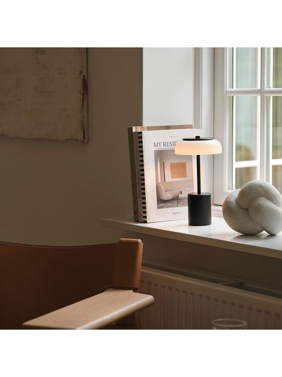 Nuura - Blossi Mini -pöytävalaisin ladattava musta / opaali - BLACK | Stockmann - photo 7