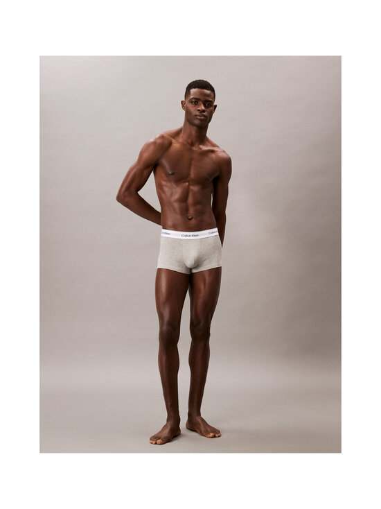 Calvin Klein Underwear - Low Rise Trunk bokseršorti 3 gab. - MP1 GREY HEATHER/WHITE/BLACK - photo 3 Calvin Klein Underwear - Low Rise Trunk bokseršorti 3 gab. - MP1 GREY HEATHER/WHITE/BLACK | Stockmann - photo 3