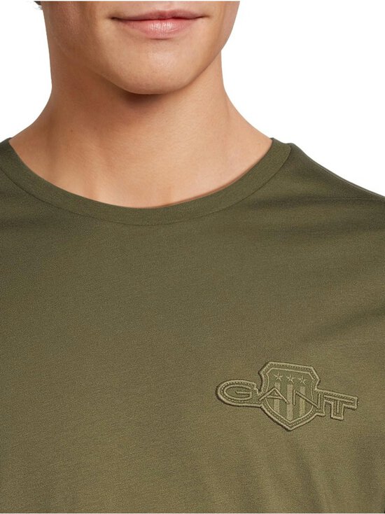 GANT - Regular Tonal Shield T-paita - 303 MOSS GREEN - photo 4 GANT - Regular Tonal Shield T-paita - 303 MOSS GREEN | Stockmann - photo 4