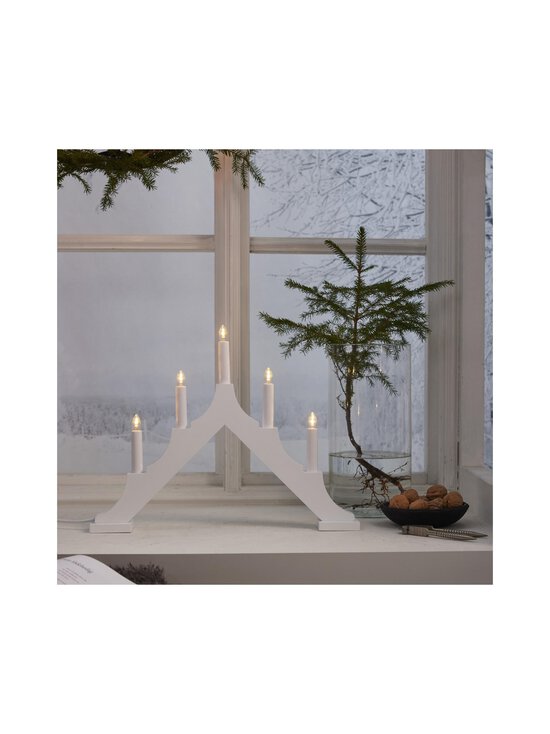 Star Trading - Alma 5 -puukynttelikkö LED-valoilla 44 x 5,5 x 33,5 cm - VALKOINEN - photo 2 Star Trading - Alma 5 -puukynttelikkö LED-valoilla 44 x 5,5 x 33,5 cm - VALKOINEN | Stockmann - photo 2