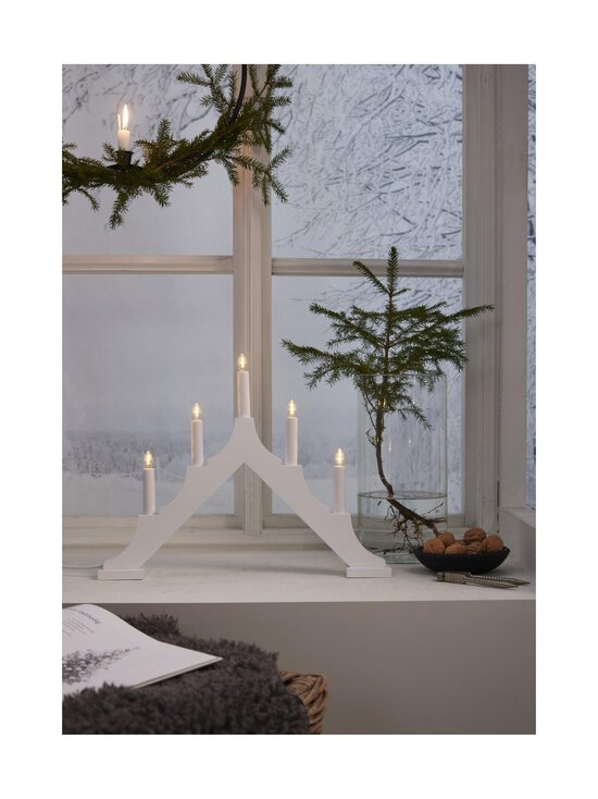Star Trading - Alma 5 -puukynttelikkö LED-valoilla 44 x 5,5 x 33,5 cm - VALKOINEN - photo 4 Star Trading - Alma 5 -puukynttelikkö LED-valoilla 44 x 5,5 x 33,5 cm - VALKOINEN | Stockmann - photo 4
