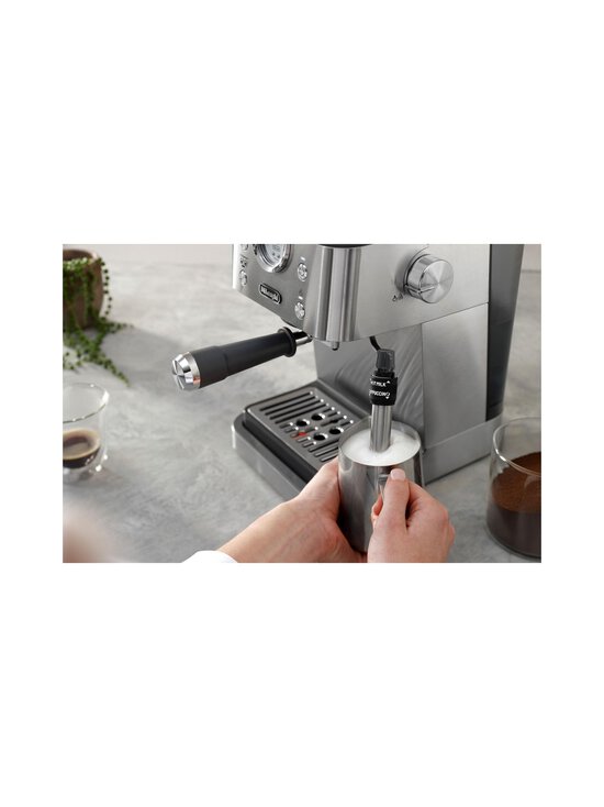 Delonghi - Classic EM450.M -espressokeitin - SILVER | Stockmann - photo 3