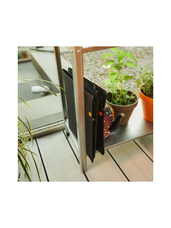 Fiskars - Planting & Repotting -istutusalusta - BLACK | Stockmann - photo 7