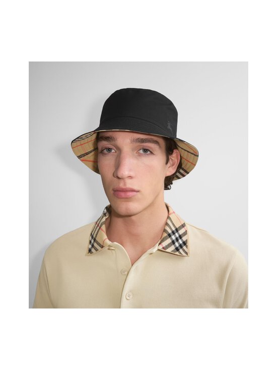 Burberry - Gabardine- käännettävä hattu - A1189 BLACK/SAND | Stockmann - photo 6