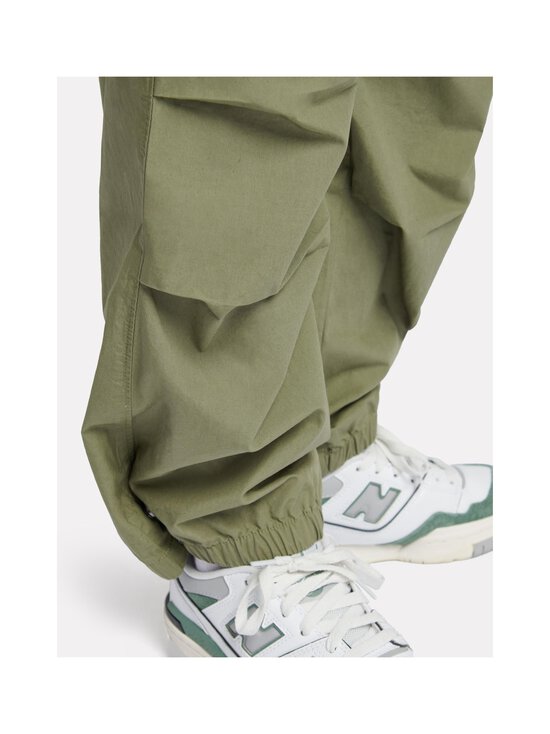 New Balance - Premium Unisex cargo bikses - DIO DARK OLIVINE - photo 8 New Balance - Premium Unisex cargo bikses - DIO DARK OLIVINE | Stockmann - photo 8
